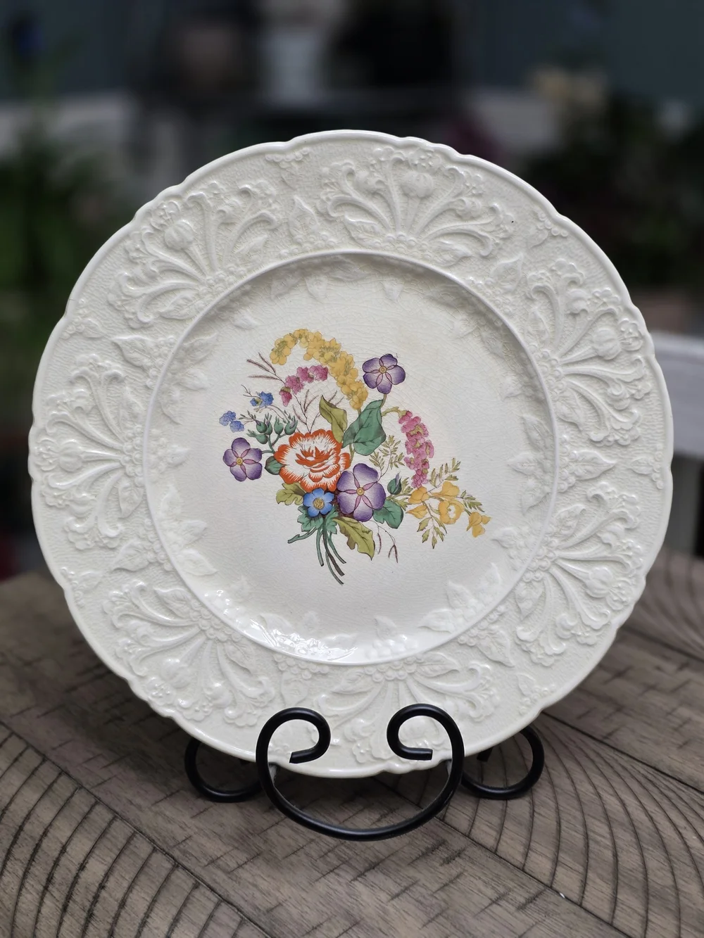 N/A cream embossed